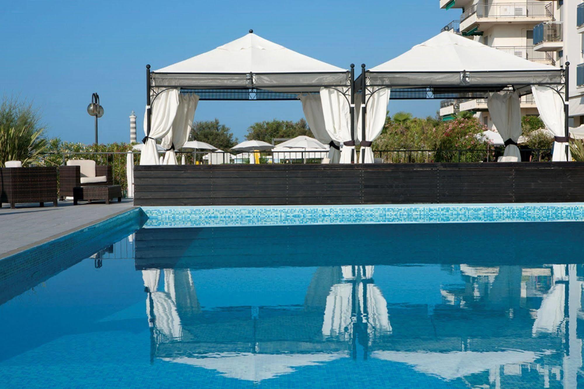 Victoria Frontemare Beach & Spa Hotel Jesolo מראה חיצוני תמונה